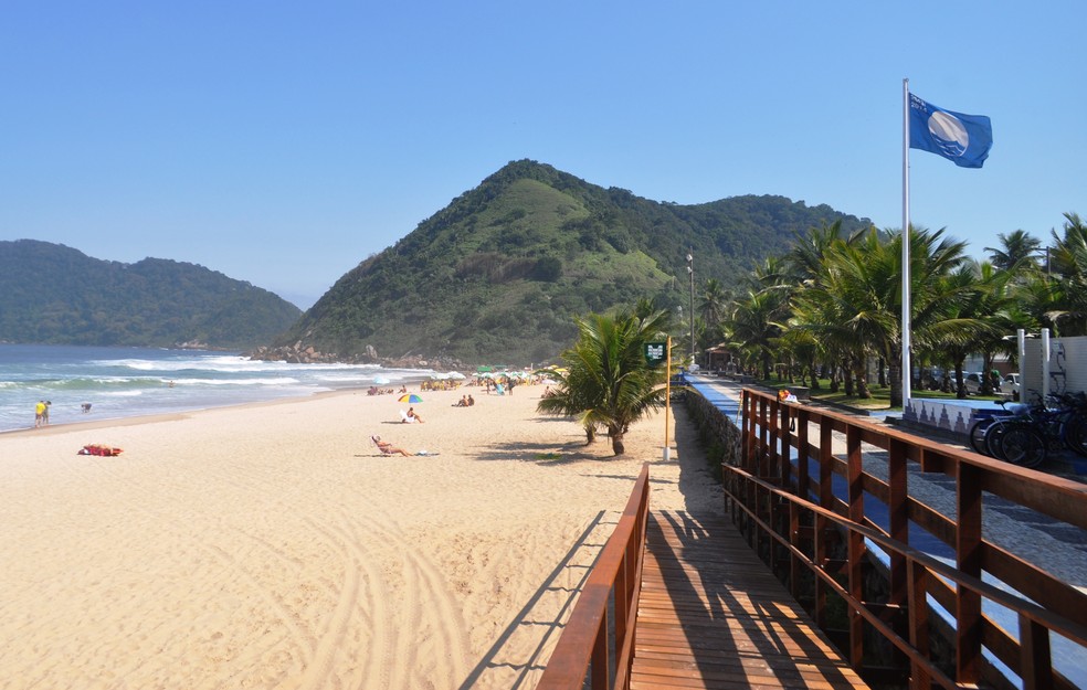 Praia do Tombo, em Guarujá, recebe a Bandeira Azul pelo 8º ano consecutivo Santos e Região G1