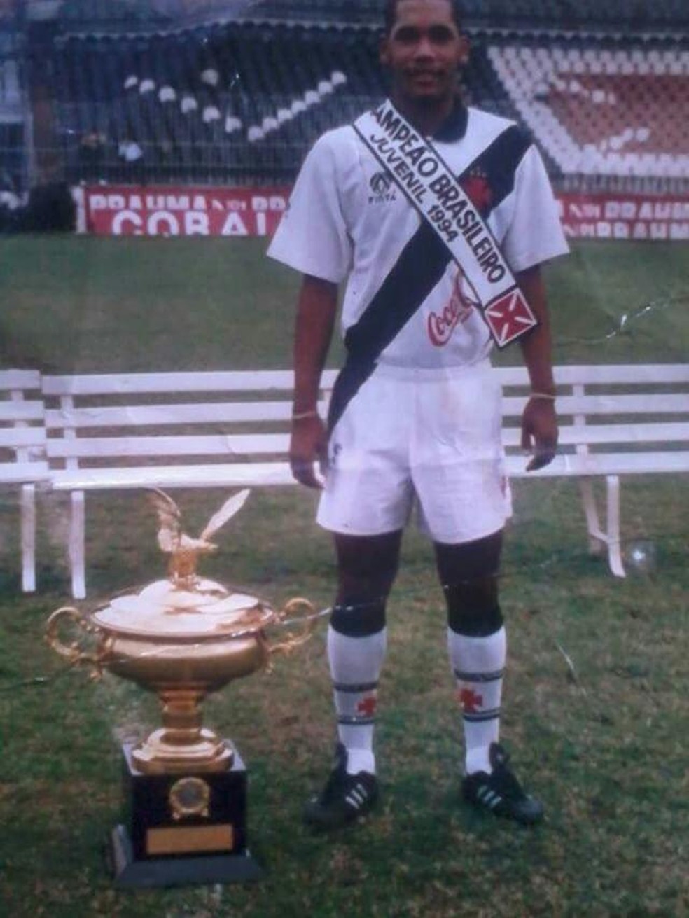 Valkmar ainda nos tempos de base do Vasco (Foto: Arquivo pessoal)