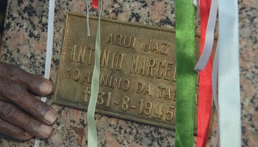 Em Maracaí, o túmulo do Menino da Tábua atrai milhares de fiéis — Foto: TV TEM / Reprodução 