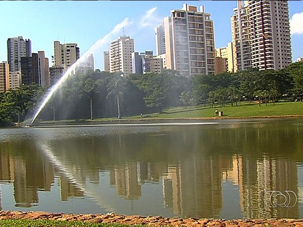 Termometros registram temperatura mais alta do ano em Goiânia, Goiás (Foto: Reprodução/TV Anhanguera)