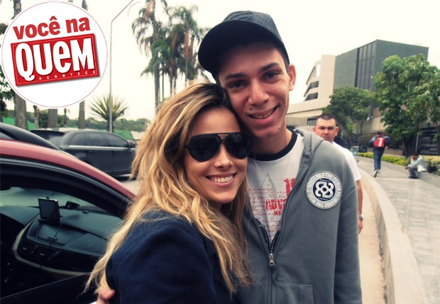 Caio Afonso e Wanessa (Recife – PE): “Mesmo a duas noites sem dormir, um dia após a gravação do DVD, Wanessa, como sempre, muito simpática fez questão de atender todos que estavam à sua espera!” (Foto: Reprodução)