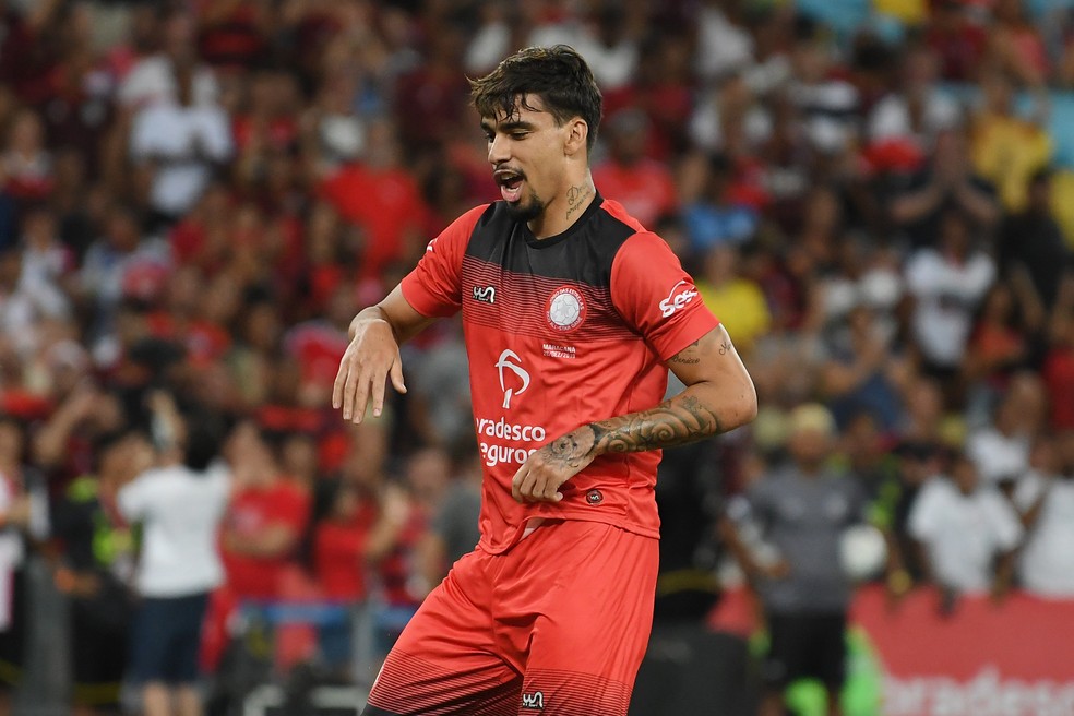 Paquetá dança para comemorar o gol — Foto: Alexandre Durão