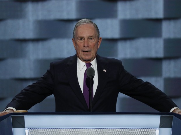 Michael Bloomberg fala na convenção democrata na Filadélfia (Foto: Mike Segar/Reuters)
