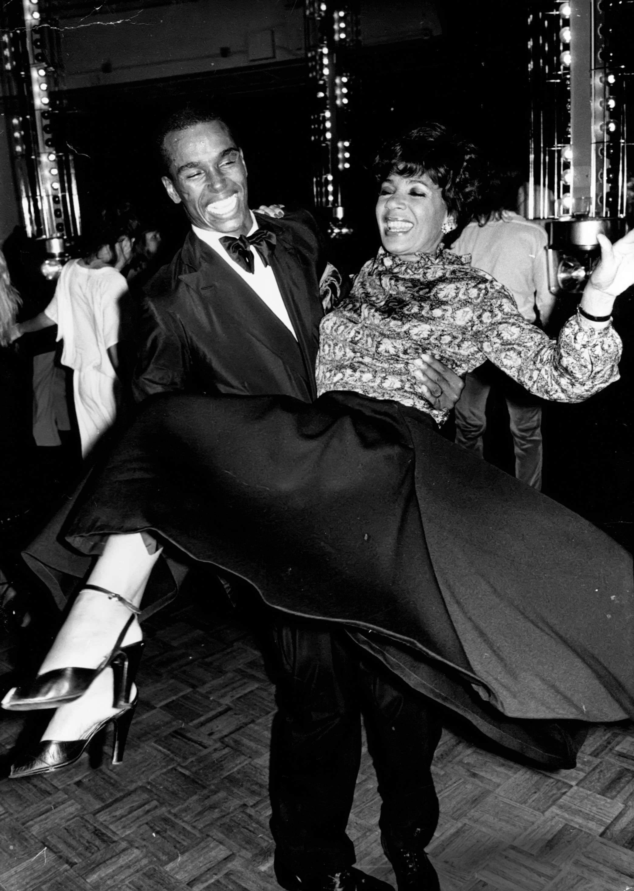 Sterling Saint Jacques e Shirley Bassey (Foto: Getty Images)