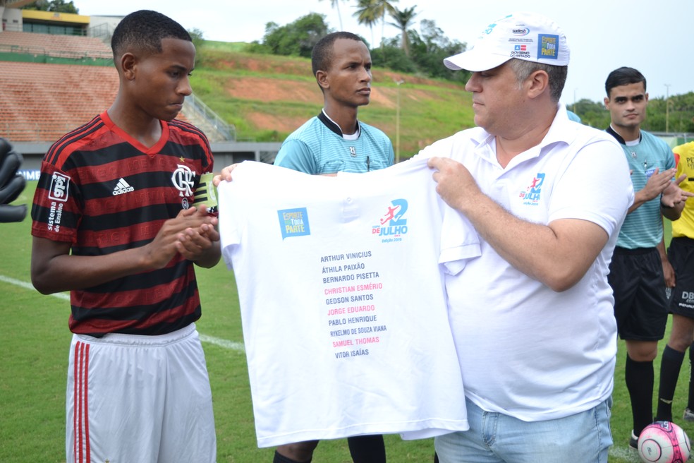 Segunda rodada da Copa 2 de Julho tem homenagem ao Flamengo — Foto: João Ubaldo / Sudesb / Divulgação
