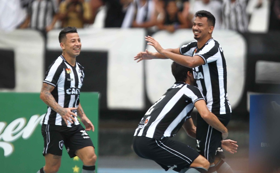 Ha Oito Anos Botafogo Nao Perde Para O Corinthians No Rio Veja Videos Dos Ultimos Confrontos Botafogo Ge
