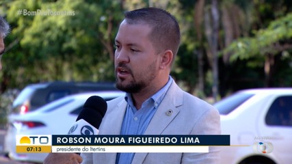 Governo do TO entrega títulos definitivos de terras para moradores do loteamento Marmelada