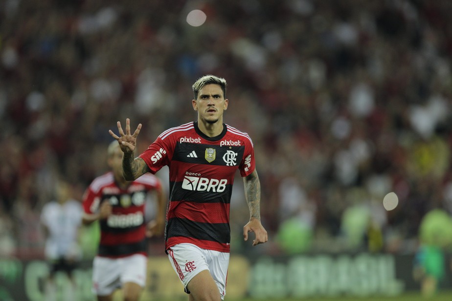 Pedro marcou quatro gols pela segunda vez com a camisa do Flamengo