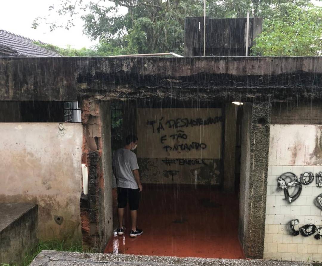 Candidatos enfrentam chuva no EFI, na UFSC, em Florianópolis