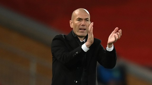 Zidane, após ficar perto de ser demitido, pode ganhar dois títulos importantes na mesma temporada