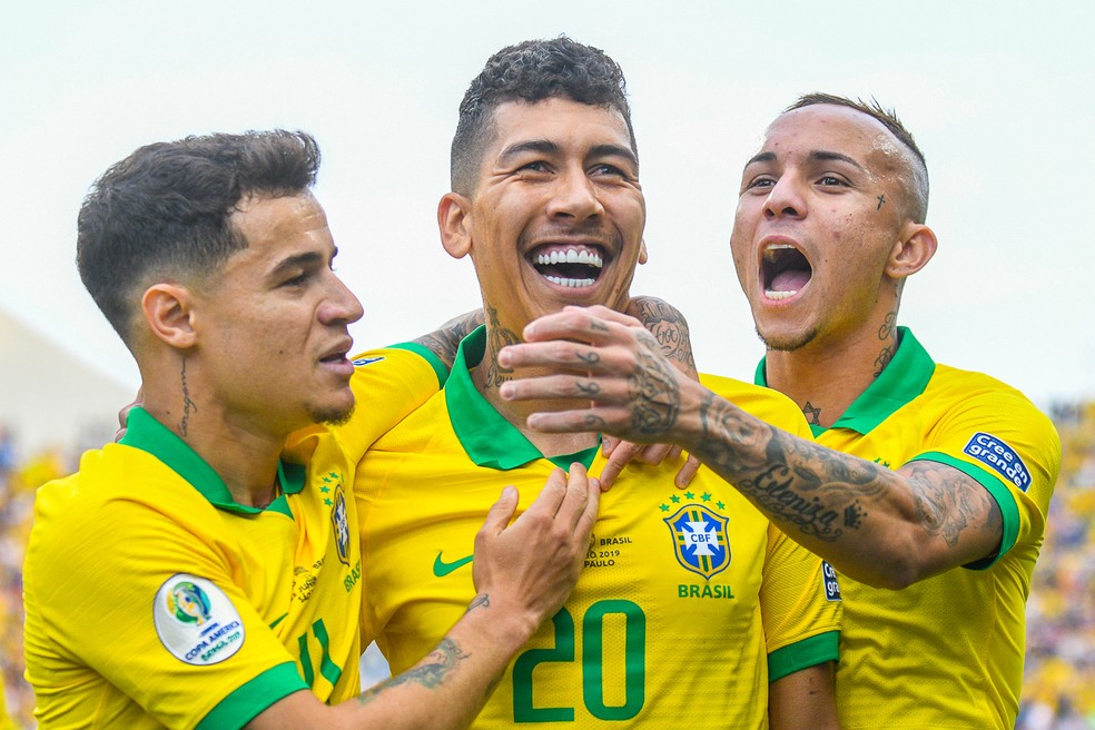 Philippe Coutinho, Roberto Firmino e Everton têm dois gols e estão entre os 13 artilheiros da Copa América até o momento — Foto: Bob Paulino/BP Filmes