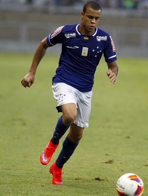 Mayke esquece a Taça Libertadores e foca no clássico contra o Atlético-MG