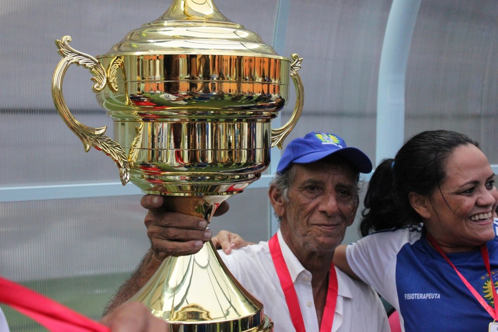 Aderbal Lana é o técnico mais vitorioso do Campeonato Amazonense — Foto: Marcos dantas