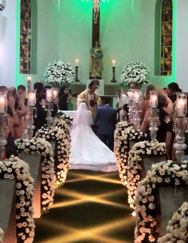 Paula Vaccari e sertanejo Cristiano se casam (Foto: Reprodução/Instagram)