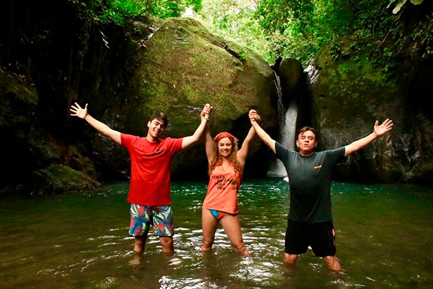 Chitãozinho e família mostram o lado aventureiro em viagem à Costa Rica (Foto: Divulgação / Renato Cipriano)