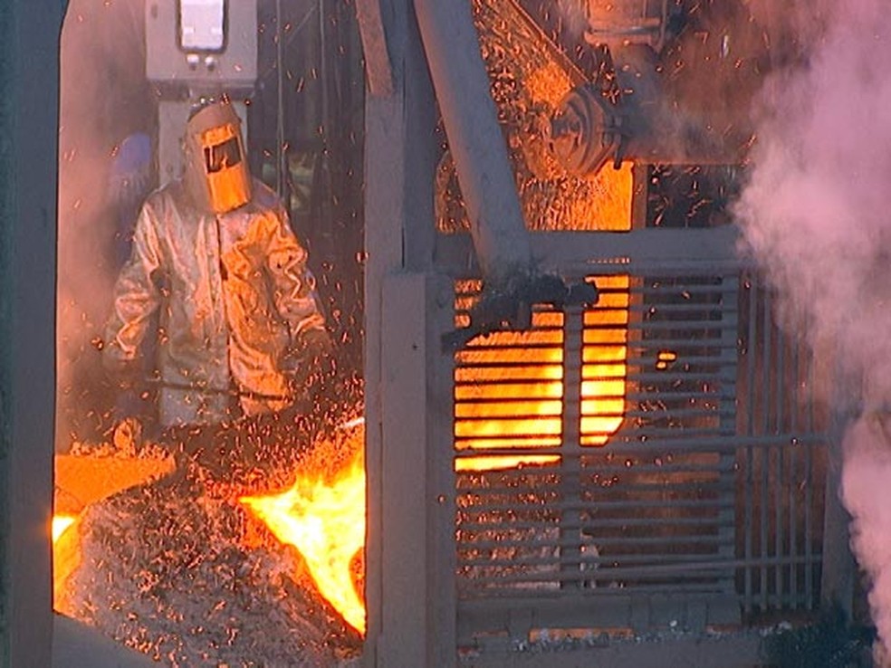 Poluição causada por siderurgias é tema de audiência pública (Foto: Reprodução/TV Integração)
