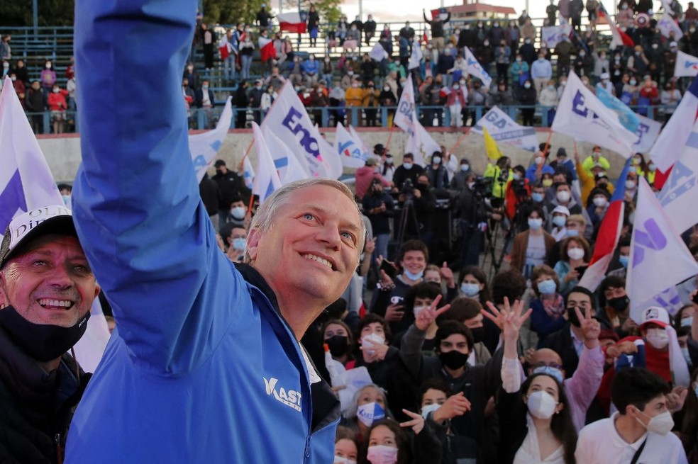 José Antonio Kast em campanha, em 11 de novembro de 2021 — Foto: Javier Torres/AFP
