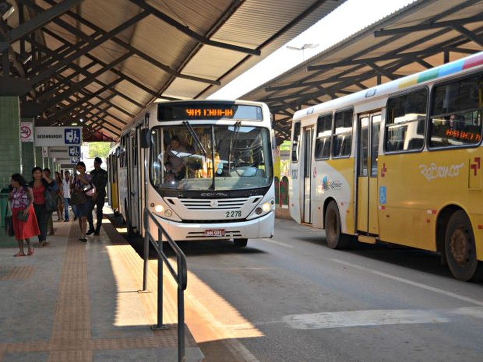 Câmara rejeita projeto de lei sobre retorno de cobradores para ônibus de Rio Branco — Foto: Iryá Rodrigues/G1
