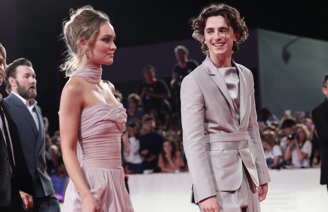 VENICE, ITALY - SEPTEMBER 02:  Lily-Rose Depp and Timothee Chalamet attend "The King" red carpet during the 76th Venice Film Festival at Sala Grande on September 02, 2019 in Venice, Italy. (Photo by Vittorio Zunino Celotto/Getty Images) (Foto: Getty Images)