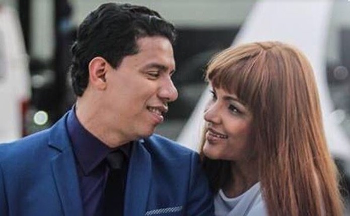 Assessor de Flordelis disse que deputada está muito abalada com a morte do marido. Na imagem, Flordelis e o pastor Anderson Carmo em momento romãntico — Foto: Reprodução