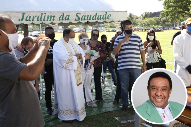 Agnaldo Timóteo é enterrado no Rio (Foto: Roberto Filho/Brazil News)
