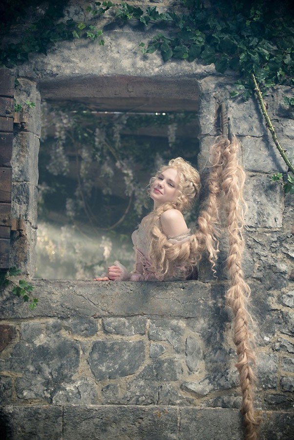 Mackenzie Mauzy, a Rapunzel, em 'Into the Woods (Foto: reprodução)