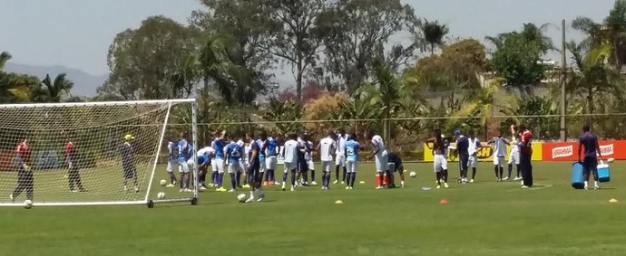 Sem Damião, Mano cobra marcação sob pressão e melhor pontaria