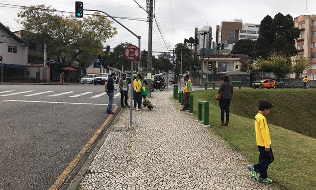 Apenas oito pessoas comparecem a ato pró-Lava Jato em Curitiba 