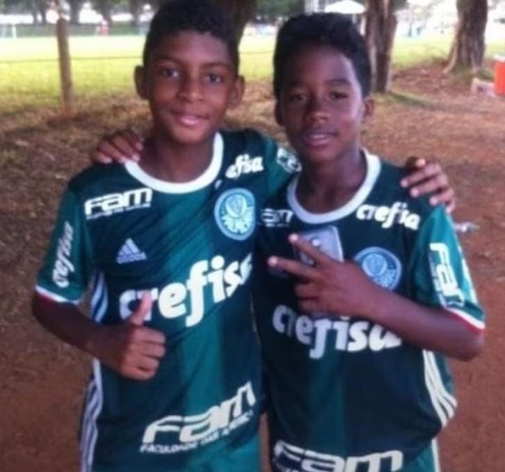 Luis Guilherme e Endrick na infância pelo Palmeiras — Foto: Divulgação