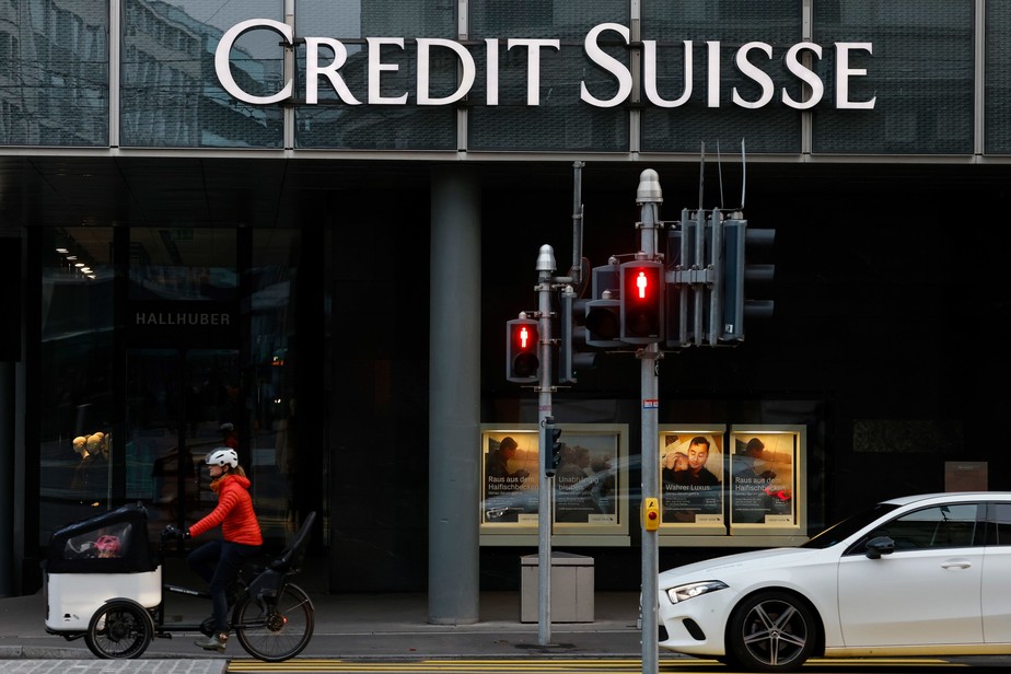 Anúncio de reestruturação marca o mais recente esforço do Credit Suisse - um pilar do setor bancário suíço há 166 anos - para mudar seu futuro
