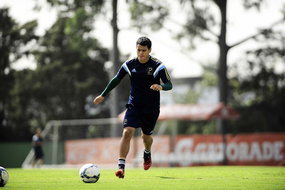 Palmeiras aciona clube paraguaio na Fifa por dívida de Mendieta