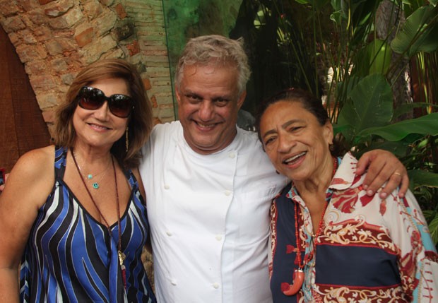 Michelle Marie, o chef Edinho Engel e a promoter Licia Fabio (Foto: Uran Rodrigues)