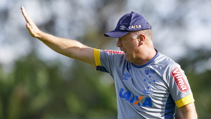 Mano, sobre poupar atletas: Não vou tirar todo mundo e colocar outro time