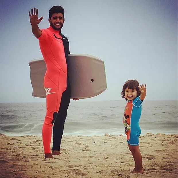Pedro Scooby publica fotos com os filhos nas redes (Foto: Reprodução / Instagram)
