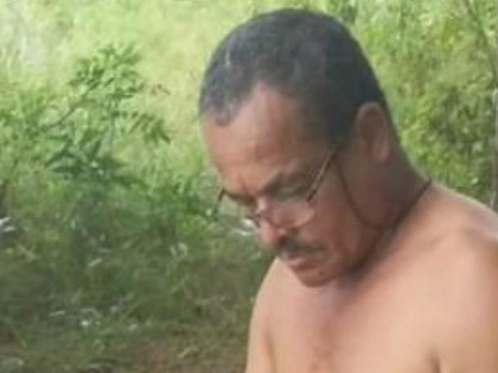 Suspeito de matar ex-companheira fugiu em uma moto vermelha, segundo a polícia — Foto: Polícia Civil/Divulgação