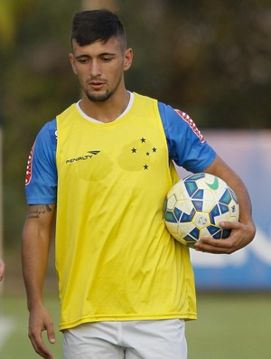 Titular de Mano e presente na seleção: Arrascaeta comemora bom momento