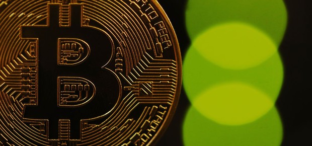 Representação visual da criptomoeda bitcoin ; moedas virtuais ;  (Foto: Dan Kitwood/Getty Images)