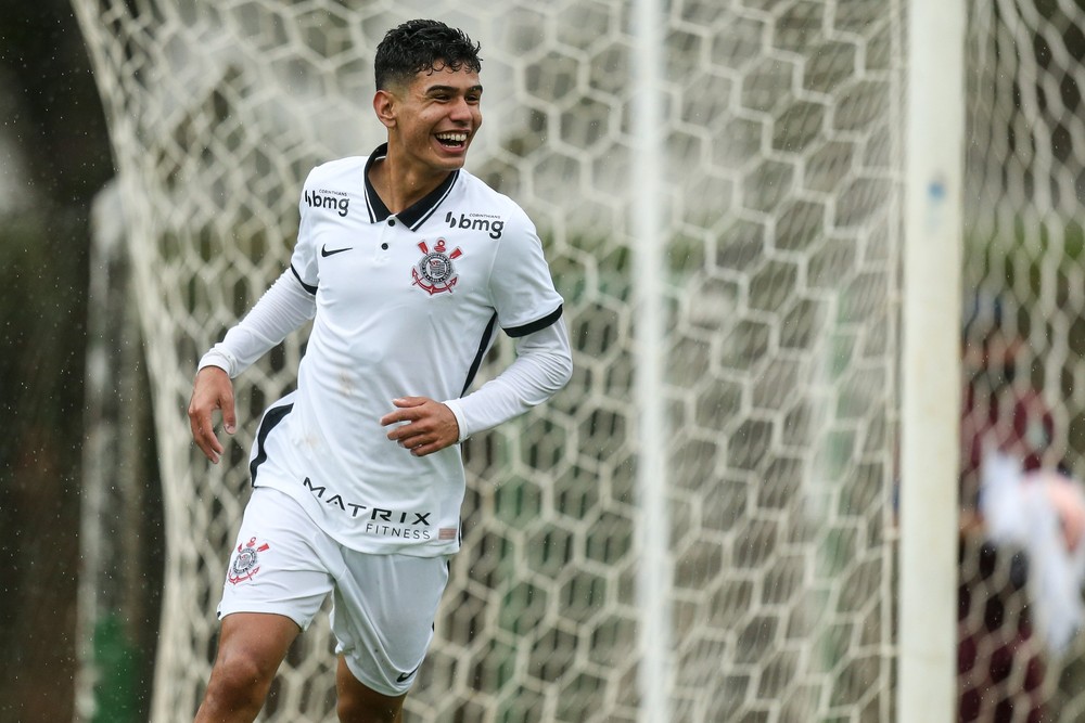 Corinthians goleia no Paulistão Sub-15 