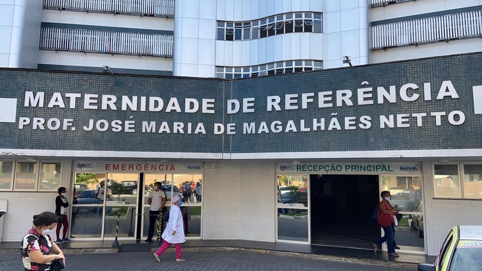 Fachada da Maternidade de Referência José Maria de Magalhães Netto, em Salvador — Foto: Victor Silveira/TV Bahia