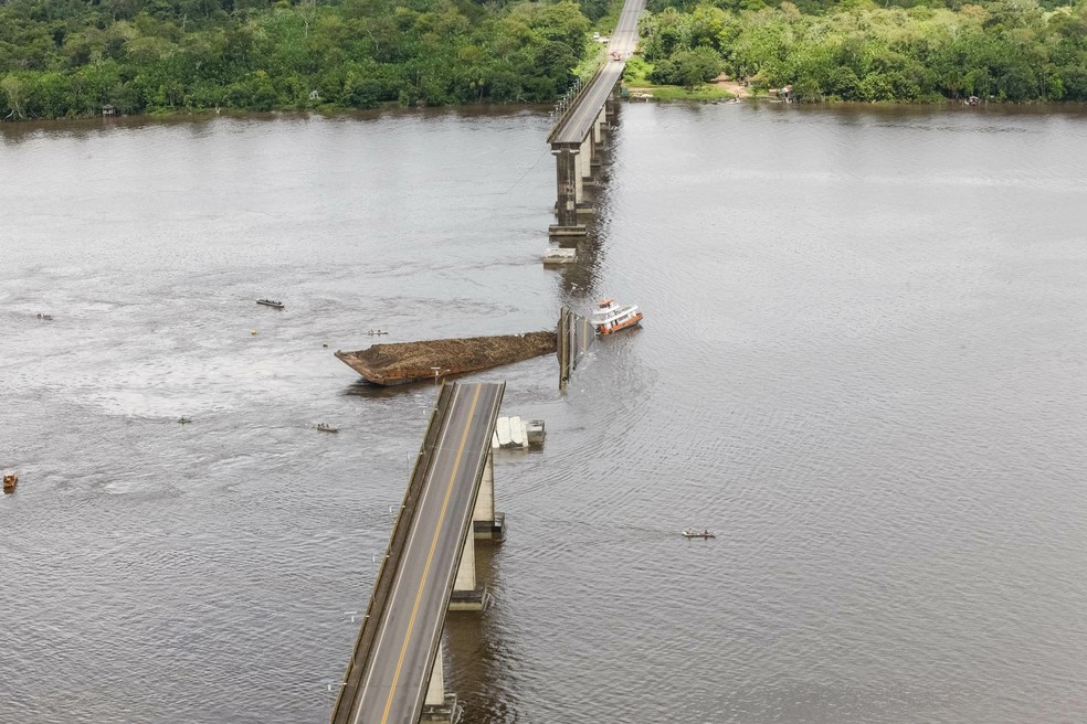 alça viária acidente na terceira ponte — Foto: Secom / Divulgação