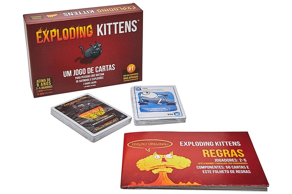 Em Exploding Kittens os jogadores devem comprar cartas até encontrar um gatinho explosivo (Foto: Reprodução/Amazon)