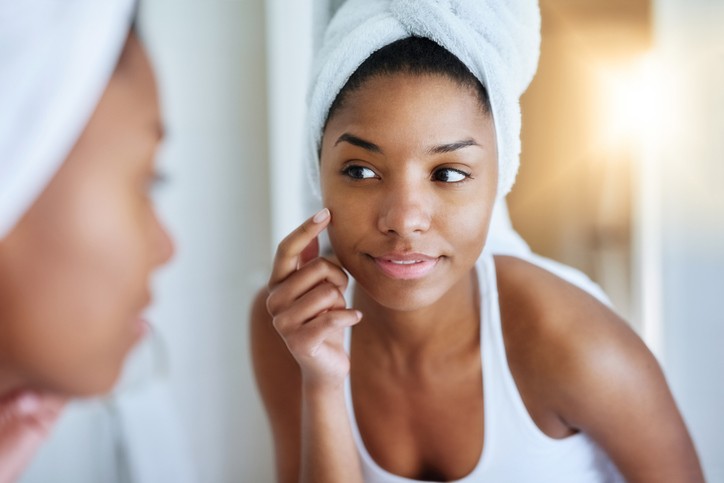 Skincare emocional: como o estresse pode afetar a sua pele (Foto: reprodução Getty Images)