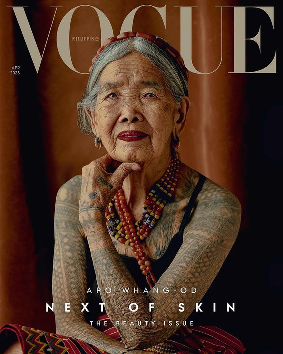 Tatuadora indígena de 106 anos se torna a mulher mais velha e estrelar uma capa da Vogue 