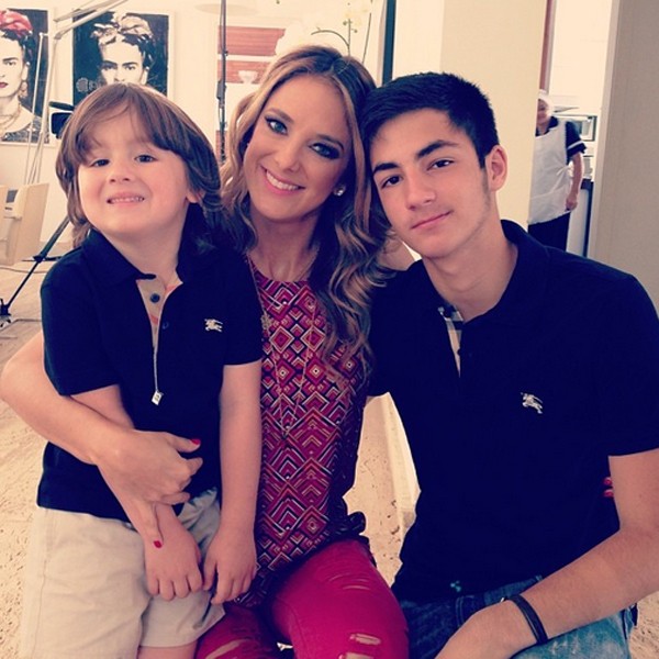Ticiane Pinheiro com Pietro e Cauã, filho e enteado do apresentador Otávio Mesquita (Foto: Reprodução / Instagram)