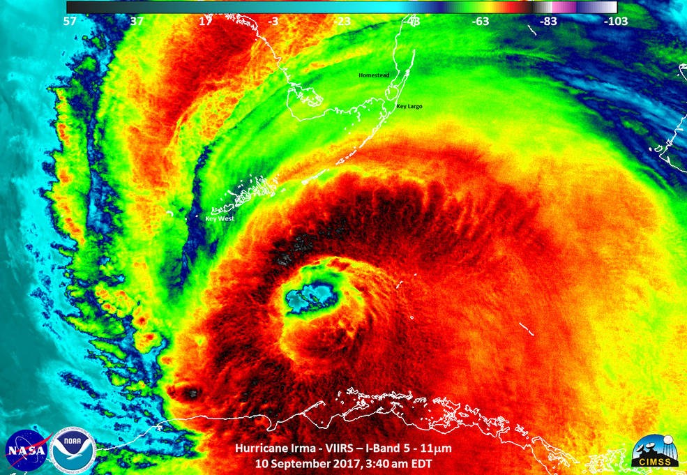 No olho do furacão Irma é possível visualizar fortes tempestades, com nuvens escuras que de -83 graus Celsius (Foto: NASA/NOAA/UWM-CIMSS, William Straka)