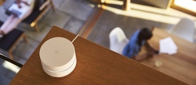Roteador no alto melhora Wi-Fi? 5 mitos e verdades (Divulgação/Google)
