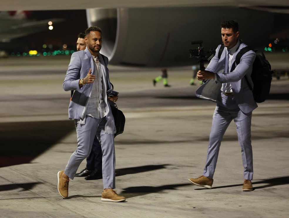 Neymar, chegada da seleção brasileira em Doha, no Catar — Foto: REUTERS/Amr Abdallah Dalsh