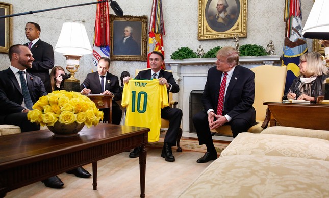 Bolsonaro encontra Trump no Salão Oval, em março