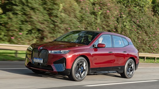 Teste: BMW iX é SUV elétrico de R$ 800 mil capaz de agradar até ativistas ambientais 