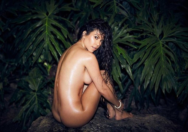 Fotógrafo celebra aniversário de Kourtney Kardashian relembrando shooting nu (Foto: Reprodução/Instagram)